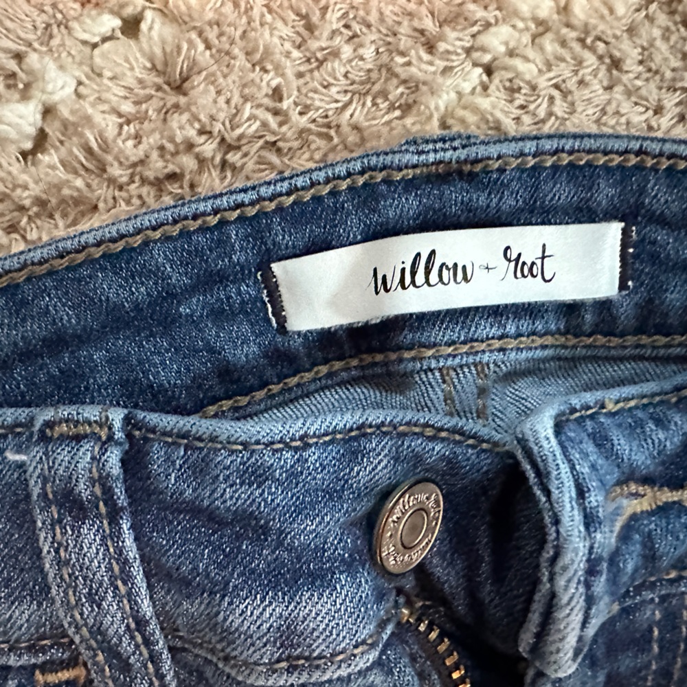 Mom fit size 25 so comfy